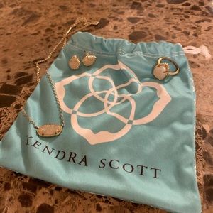Kendra Scott necklace, earrings, and ring